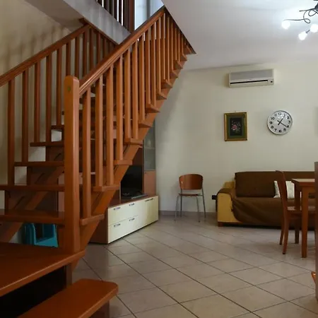 Mamitas - Terrazza Panoramica - Box Privato - Servizio Appartamento