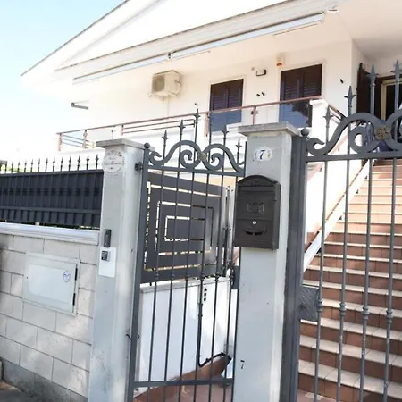 Appartamento Mamitas - Terrazza Panoramica - Box Privato - Servizio Siponto